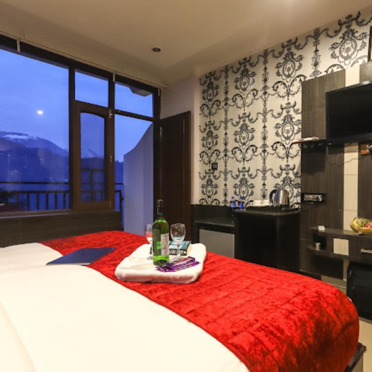 Hotel Holiday Hill, Near Mall Road, Mcleodganj# Parking#Restaurant Dharamshala Luaran gambar