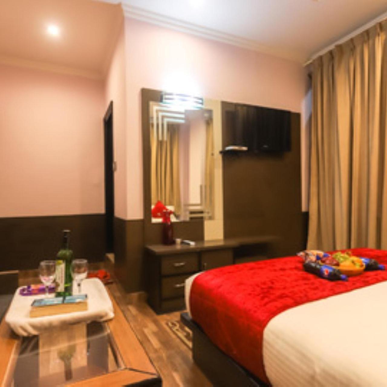 Hotel Holiday Hill, Near Mall Road, Mcleodganj# Parking#Restaurant Dharamshala Luaran gambar