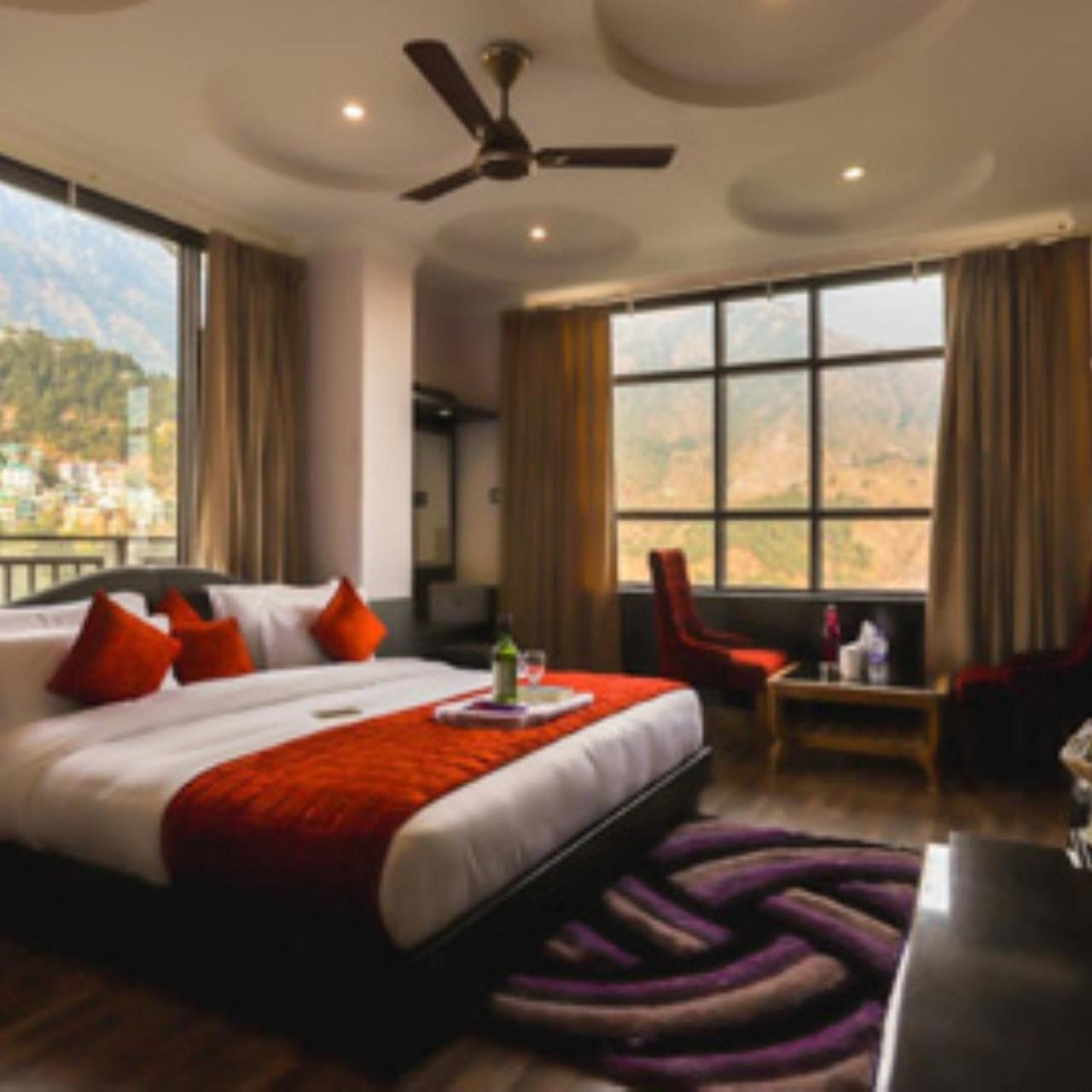 Hotel Holiday Hill, Near Mall Road, Mcleodganj# Parking#Restaurant Dharamshala Luaran gambar