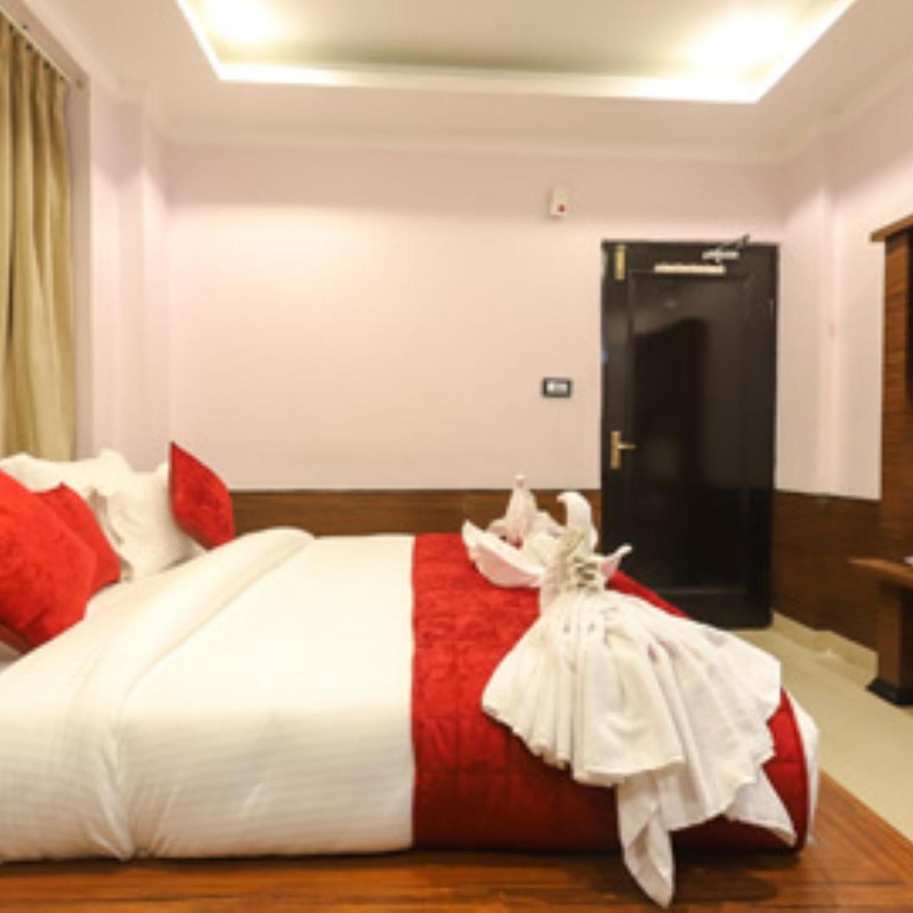 Hotel Holiday Hill, Near Mall Road, Mcleodganj# Parking#Restaurant Dharamshala Luaran gambar