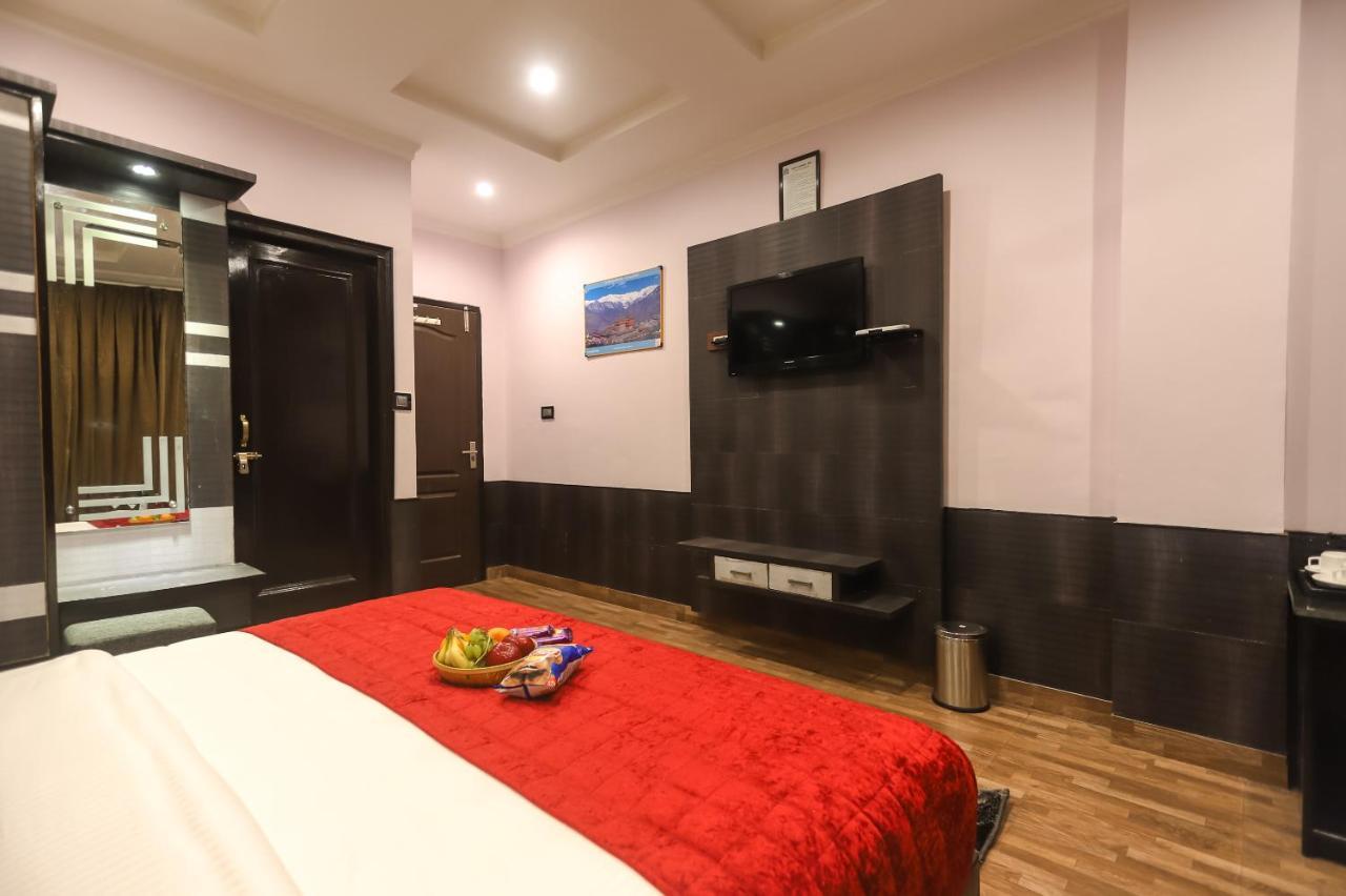 Hotel Holiday Hill, Near Mall Road, Mcleodganj# Parking#Restaurant Dharamshala Luaran gambar