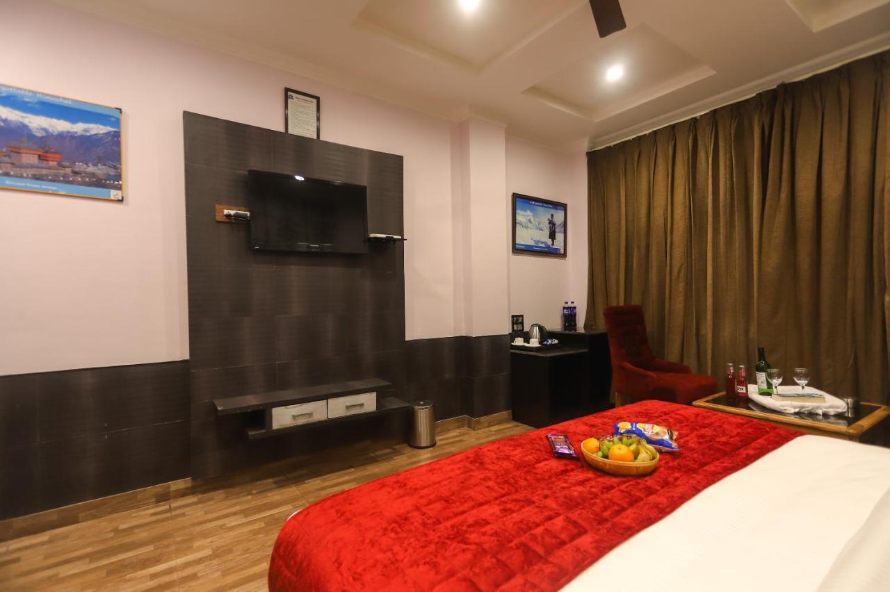 Hotel Holiday Hill, Near Mall Road, Mcleodganj# Parking#Restaurant Dharamshala Luaran gambar